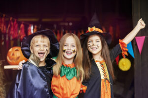 Entretenidas ideas para celebrar Halloween en familia